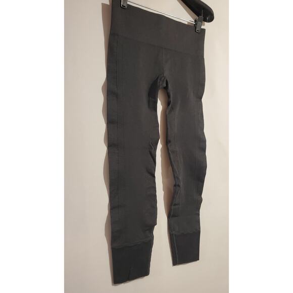 Lululemon Ebb to Street Seamless Ribbed Cuff Pants Womens Size 6 Gray Tights - Picture 4 of 10